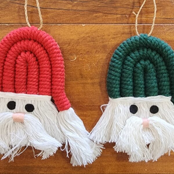 Macrame Hanging Santa | Minity