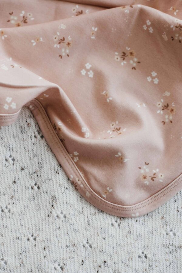 Jersey Swaddle – Ada | Bencer & Hazelnut Peachy Pink