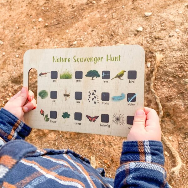 Scavenger Hunt Board – Nature | Inspired Wholesale